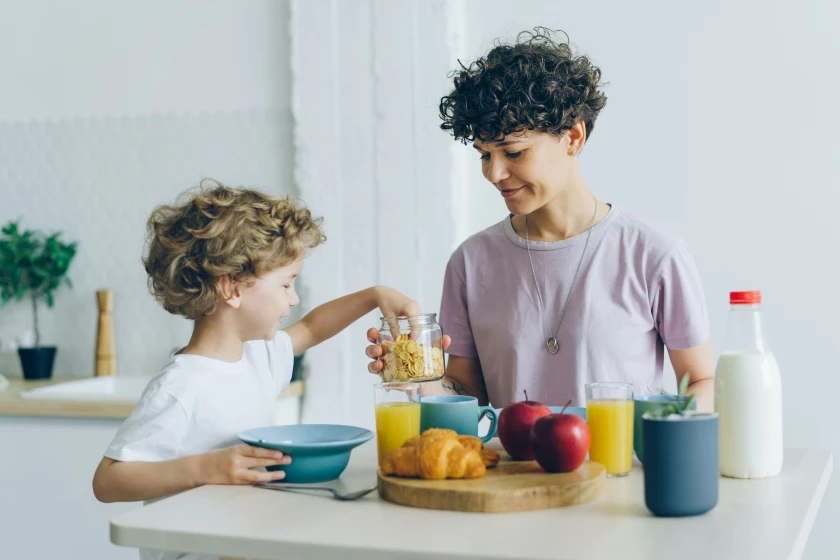 How to Balance Fruits & Veggies on Your Kids' Plates Daily  | Diono